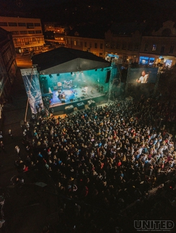 Lucy Grimble a The Violet Burning jsou dalšími zahraničními hosty festivalu UNITED